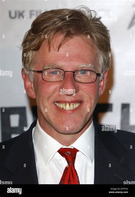 phil davis wiki|Phil Davis (actor) .